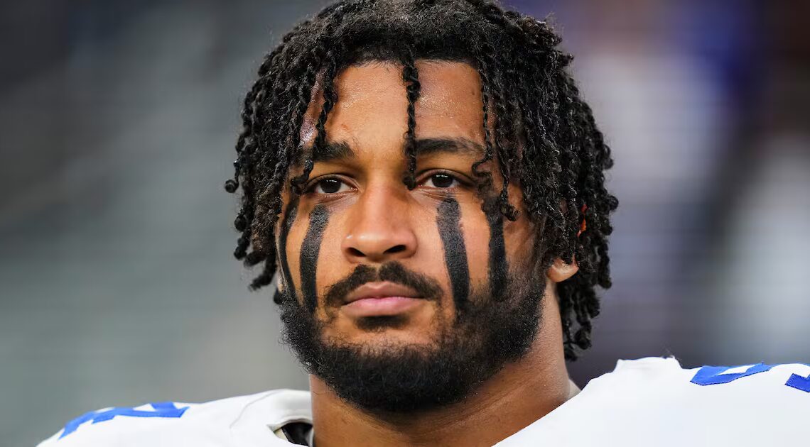 Girlfriend of Late NFL Star, 24, Is Pregnant, Coach Says