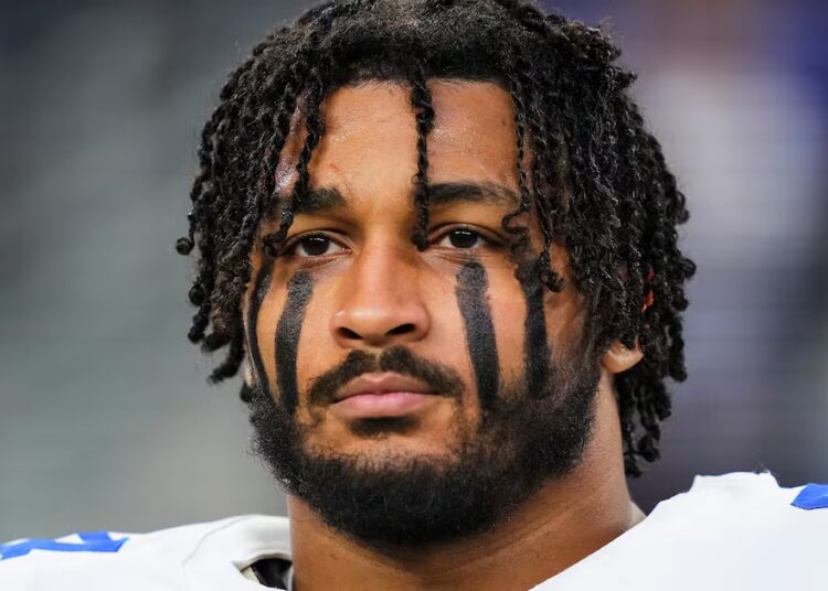 Girlfriend of Late NFL Star, 24, Is Pregnant, Coach Says