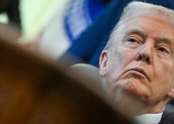 Panicked Trump Explodes at SCOTUS as His Appointees Break Ranks