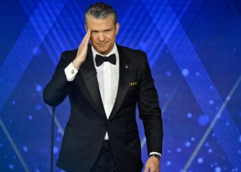 Pentagon Pete Invites Cherry-Picked Press Lackeys to Fancy Tour