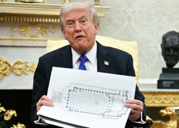 Trump, 79, Feuds With His White House Ballroom Architect Over Bonkers Demand
