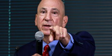 Georgia’s prosecutor drops a Trump case. If only Garland had done the same.