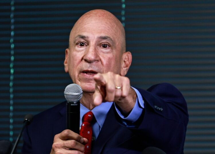 Georgia’s prosecutor drops a Trump case. If only Garland had done the same.