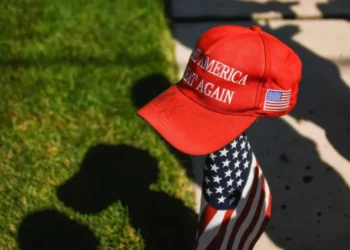 ‘Crack in the dam’: MAGA insider warns rupture is ‘serious’ — and ‘top dog’ Trump to blame