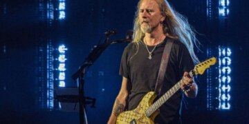 As Jerry Cantrell Approaches the End of a Musical Chapter, He Tells Us What Is (And Isn’t) on the Horizon, Football Included
