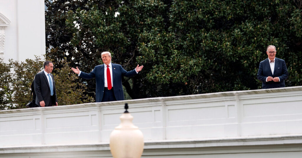 Inside Trump’s Push to Make the White House Ballroom as Big as Possible