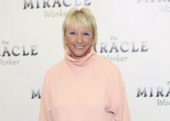 Elizabeth Franz, Tony-Winning Actress, Dies at 84