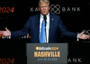 ‘Trump is now doing their bidding’: Journalists say they know why trafficker got pardon