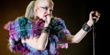 Shirley Manson Defines Exact Moment Garbage ‘Failed’: ‘Radio Wasn’t Interested in Playing Our Record’