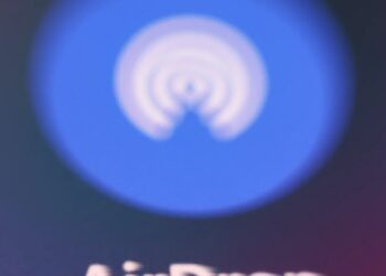 Got a Pixel 10? Google’s Android Phone Can Now Share Files With Apple’s AirDrop