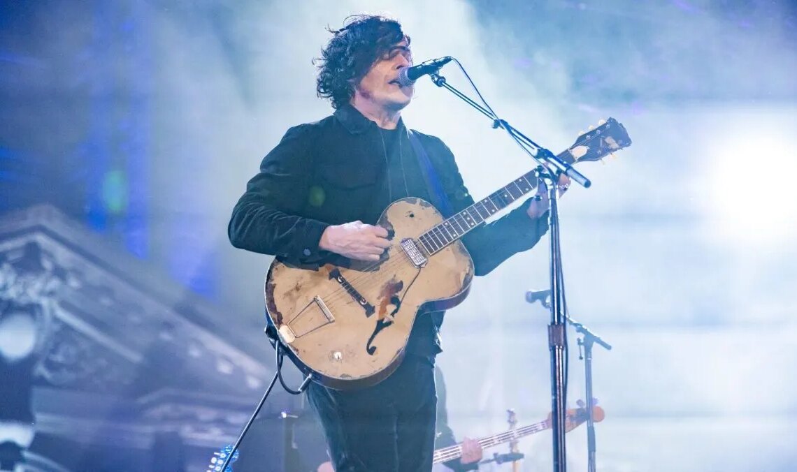 WATCH: Jack White and Eminem Just Served up a Tasty Thanksgiving Halftime Show at Packers-Lions Game