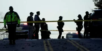 2 National Guard troops die after shooting near White House