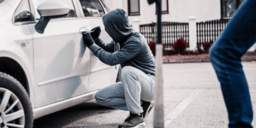 This Guy Faked a Car Theft to Avoid Going Shopping With His Wife