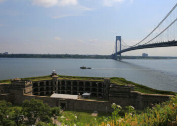 ICE Scouted Site to Hold Immigrant Detainees in New York City