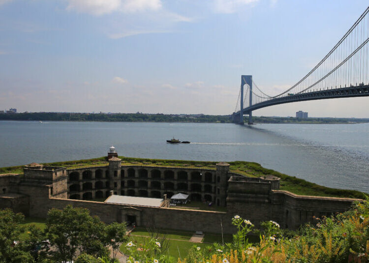 ICE Scouted Site to Hold Immigrant Detainees in New York City