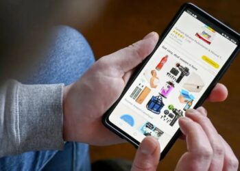 Black Friday online spending surges as Americans embrace AI to assist with holiday shopping