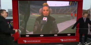 Jess Sims drops hilarious NSFW comment about Michigan weather on College GameDay