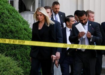 Lawyer tapped by Pam Bondi to investigate Epstein affair has ‘no prosecutorial experience’