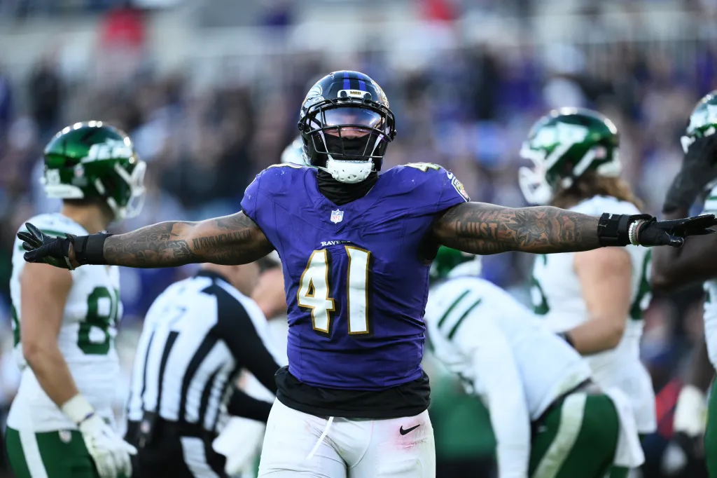 Dre'Mont Jones NFL Baltimore Ravens