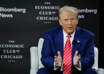 ‘Recipe for a GOP wipeout’: Conservative sweats with Trump ‘wrong direction’ warning