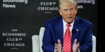 ‘Recipe for a GOP wipeout’: Conservative sweats with Trump ‘wrong direction’ warning