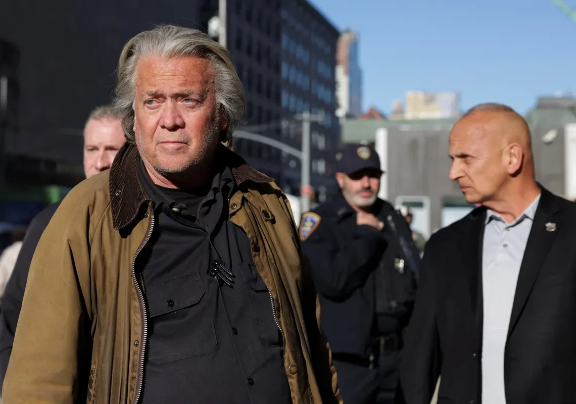 ‘Gutless’: Trump ally challenges ‘stinky’ Steve Bannon to official bare-knuckle boxing row