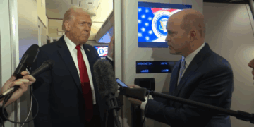 Trump steps back from Ukraine peace process, sends out envoys