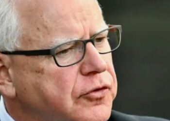 Tim Walz hits back at Trump Thanksgiving rant with call to release president’s MRI results