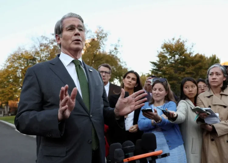 ‘Idiotic’: Trump official trashed over harebrained plan for Trump’s big cash injection