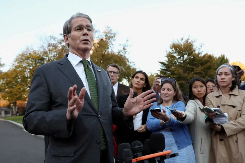 ‘Idiotic’: Trump official trashed over harebrained plan for Trump’s big cash injection