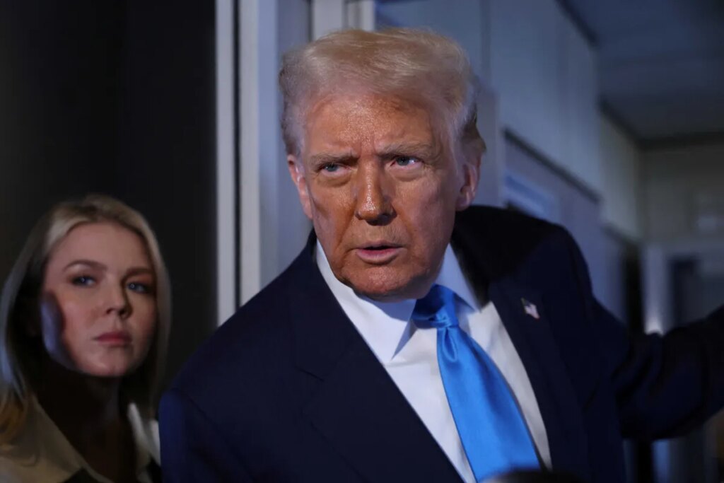 Epstein ‘knew feds were closing in’ and wrote of Trump connections as leverage: journalist