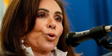 ‘Kiss the ground and thank God!’ Pirro erupts after Trump blamed for DC shooting