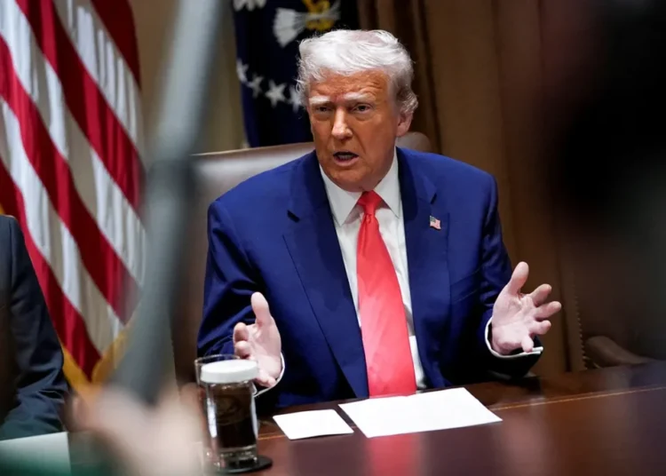 ‘This should be concerning’: Experts alarmed at Trump’s profane rant against Fed chair