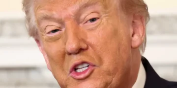 Trump just got a ‘powerful’ message that could ‘cripple’ his power: Ex-GOP analyst