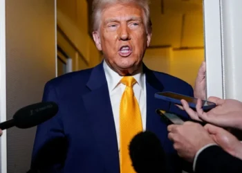 Trump admin ‘on the wrong track’ as poll puts Dems ahead for first time this term: report