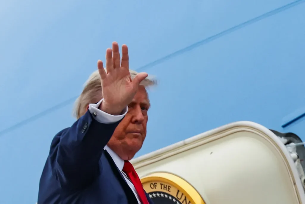 ‘Titanic figure’: Ex-GOP insider flags one man who can show the ‘way out of the Trump era’