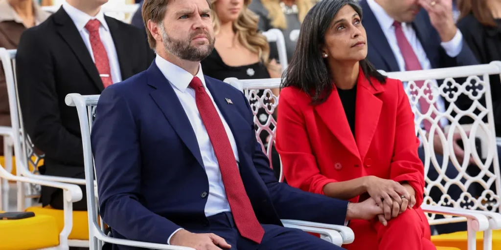 ‘Very interesting’: Rumors swirl as JD Vance’s wife arrives at event without wedding ring