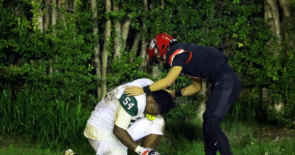 Prep talk: A simple act of sportsmanship prevails after South Gate-Dorsey playoff game