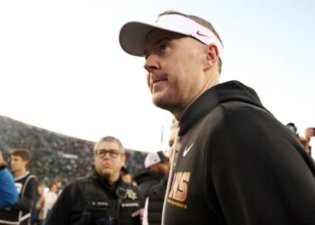 USC fans still waiting for Lincoln Riley to return Trojans to national prominence