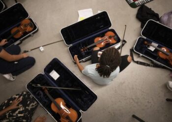 L.A. Phil guts East L.A. branch of Dudamel’s Youth Orchestra program months before his departure