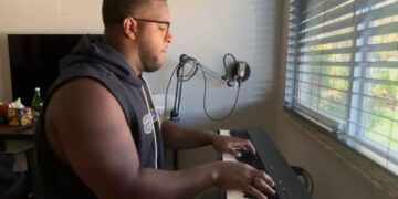 Rams’ Kobie Turner living up to his nickname as ‘The Conductor’