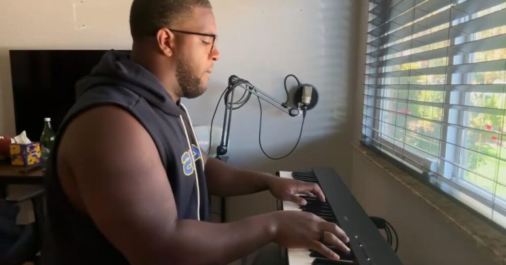 Rams’ Kobie Turner living up to his nickname as ‘The Conductor’