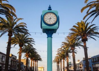 E-biking teens accused of violently assaulting Hermosa Beach man are arrested