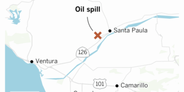 Crews race storm to contain oil spill in Ventura County creek