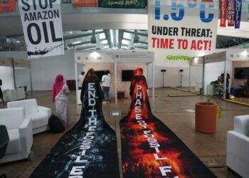 Dispute over fossil fuel phaseout upsets U.N. climate talks, and overtime looks likely