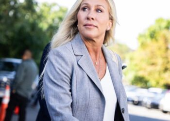 How could Marjorie Taylor Greene make a comeback?