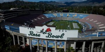 UCLA fans tailgating at Rose Bowl apprehensive about possible move to SoFi Stadium
