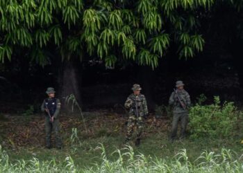 Is the U.S. invading Venezuela? Or trying to make a deal?