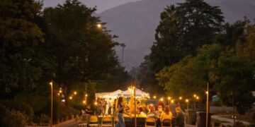 The deep bonds on an Altadena street driving neighbors to rebuild