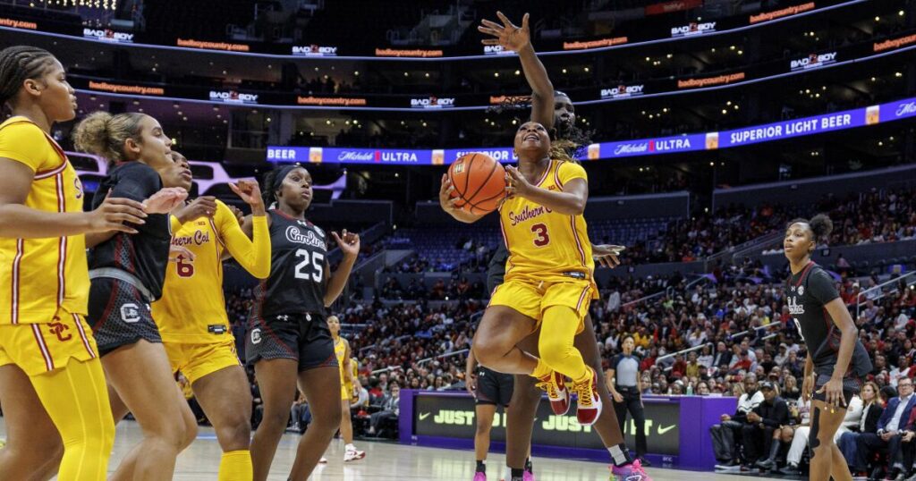 No. 8 USC can’t pull off a comeback this time in loss to No. 2 South Carolina